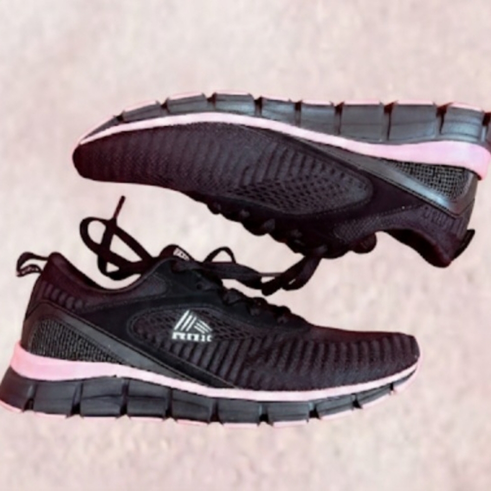 RBX WOMENS SHOES, SIZE 9. LOOK LIKE NEW. COMFORTABLE AND STYLISH.